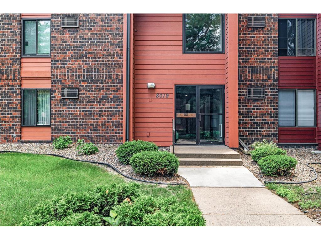 8019 Xerxes Avenue S #202 Bloomington MN 55431 7006453 image6