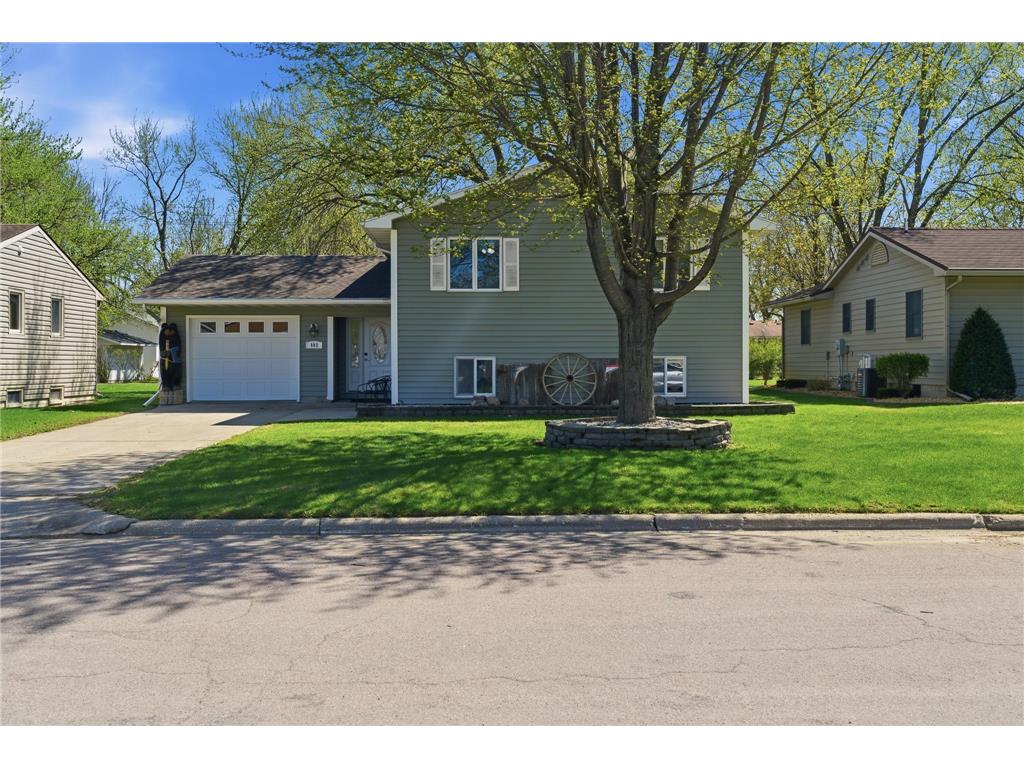 802 1st Street SW Madelia MN 56062 7069397 image2