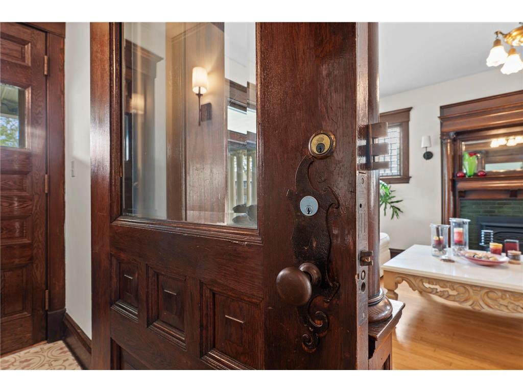 802 Ashland Avenue Saint Paul MN 55104 7070633 image14