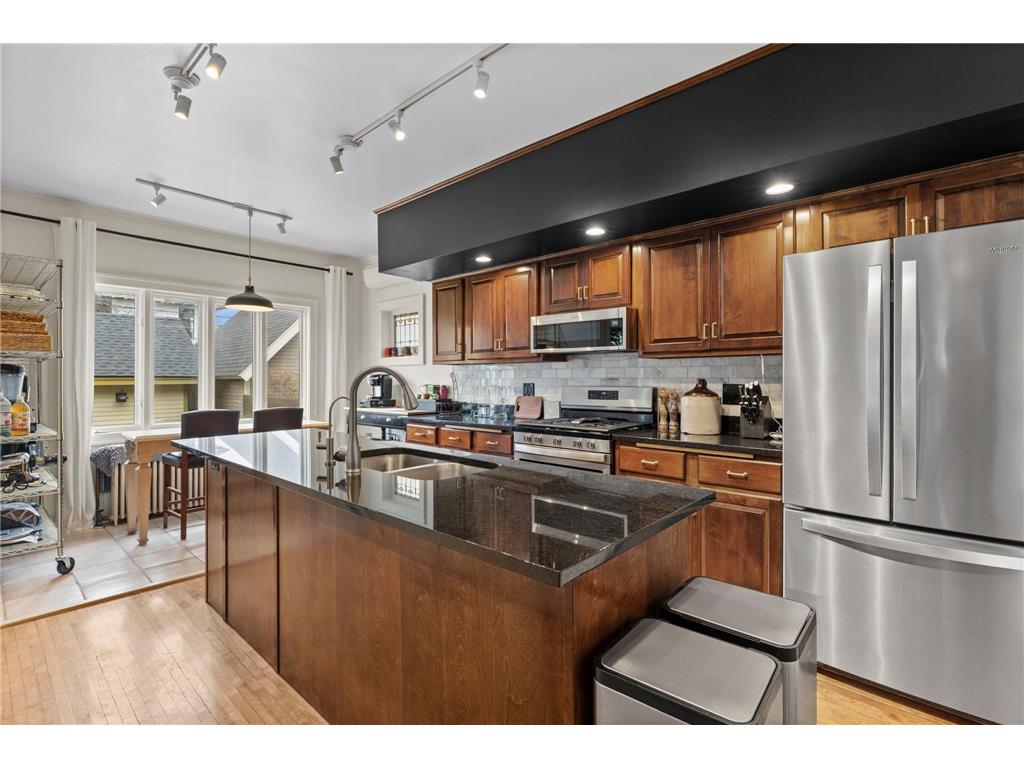 802 Ashland Avenue Saint Paul MN 55104 7070633 image25