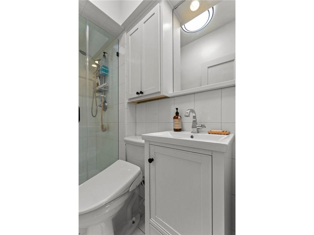 802 Ashland Avenue Saint Paul MN 55104 7070633 image34