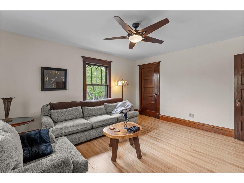 802 Ashland Avenue Saint Paul MN 55104 7070633 image49