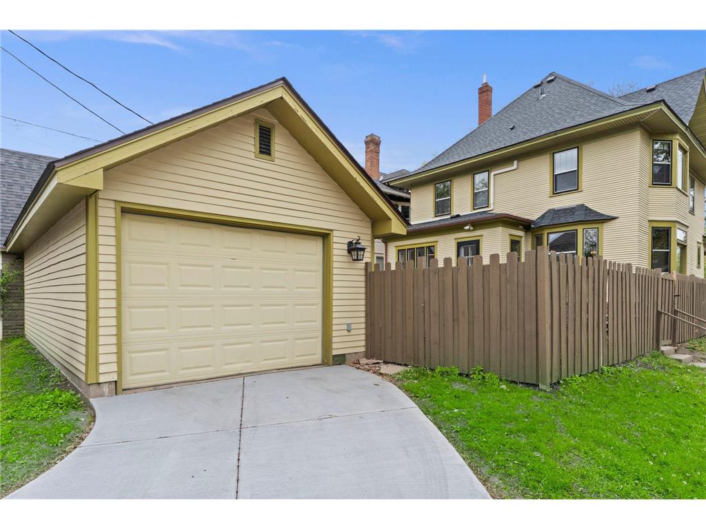 802 Ashland Avenue Saint Paul MN 55104 7070633 image69
