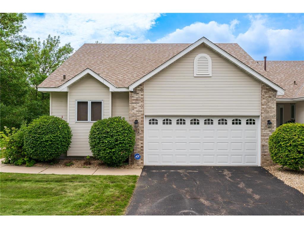 802 Eagan Oaks Lane, Eagan, MN, 55123 MLS 6253329 Edina Realty