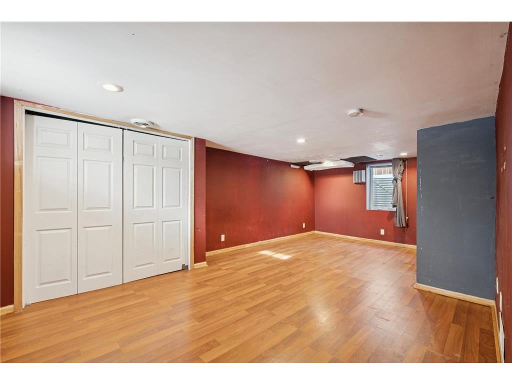 802 Howell Street N Saint Paul MN 55104 7000261 image20