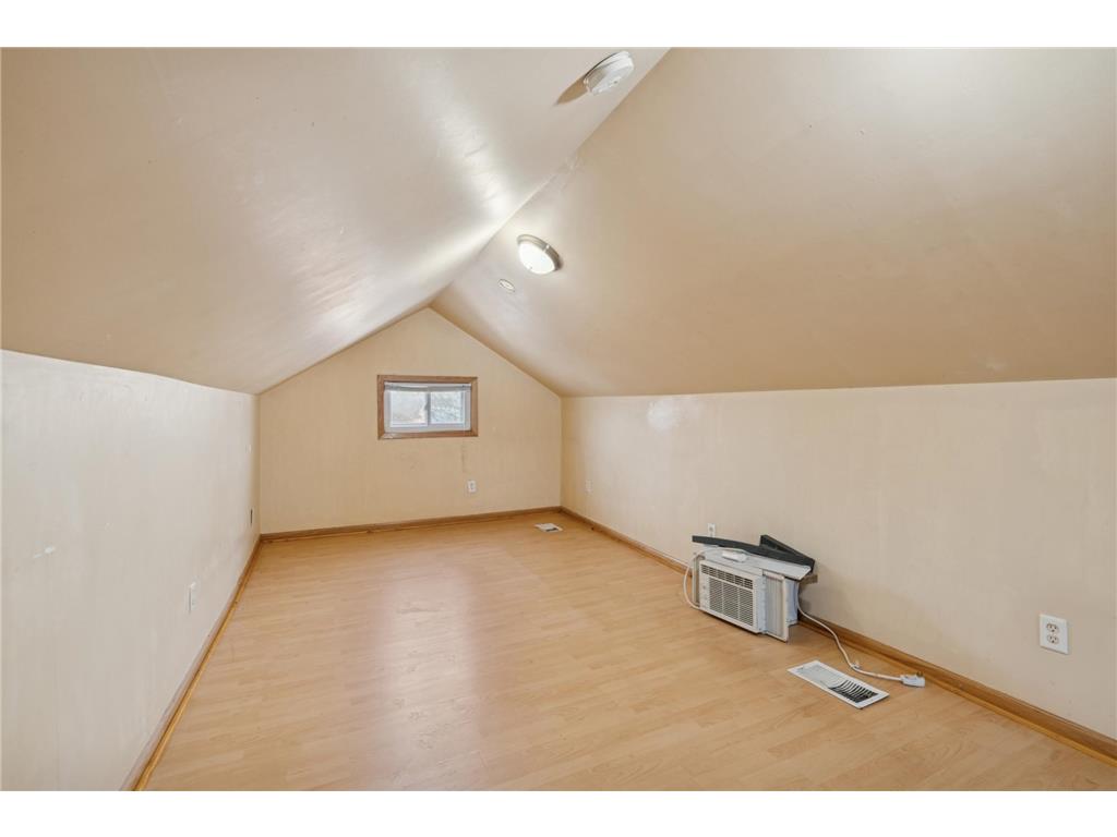 802 Howell Street N Saint Paul MN 55104 7000261 image21