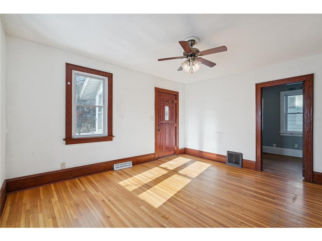 802 Howell Street N Saint Paul MN 55104 7000261 image8