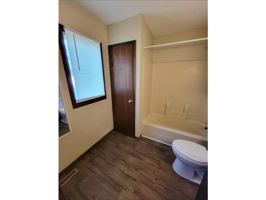 802 Le Hillier Street South Bend Twp MN 56001 7091142 image10