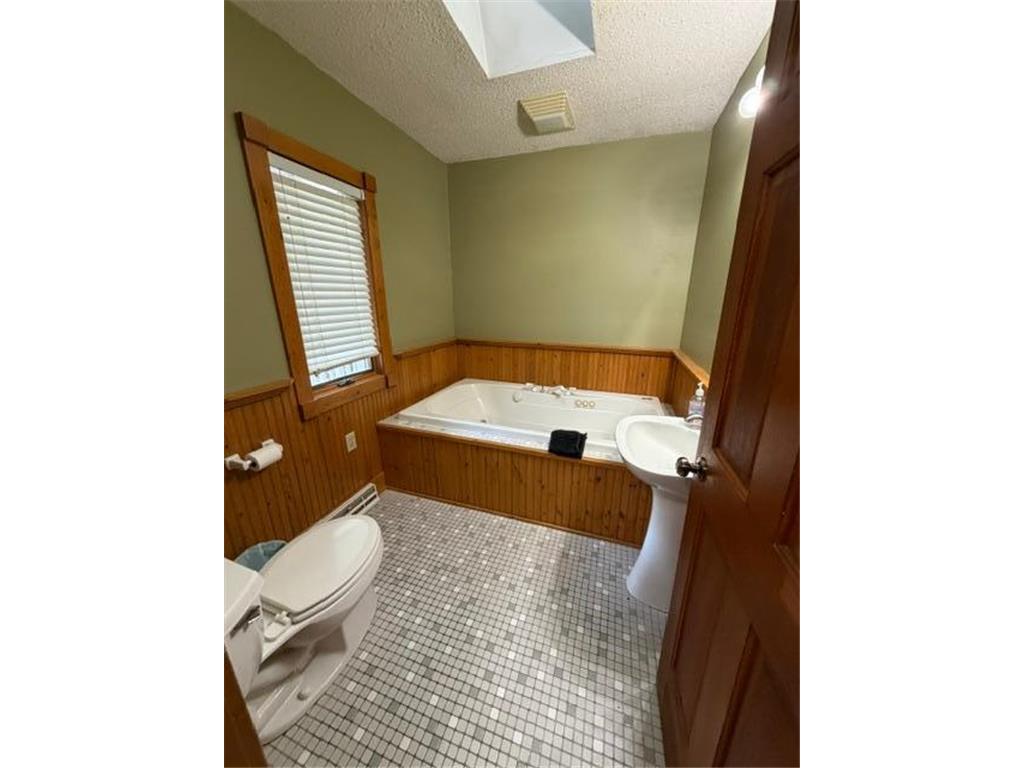 802 N Ramsey Avenue Litchfield MN 55355 7077715 image16