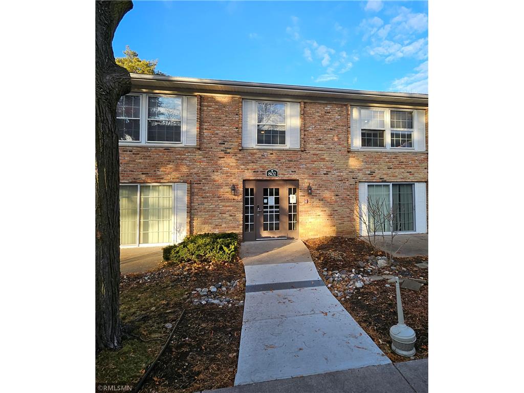 802 Old Settlers Trail #7 Hopkins MN 55343 6472436 image1