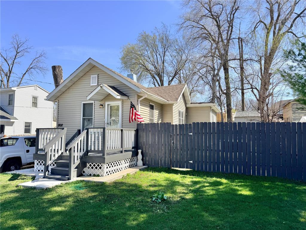 802 Valley Avenue Albert Lea MN 56007 7058527 image1