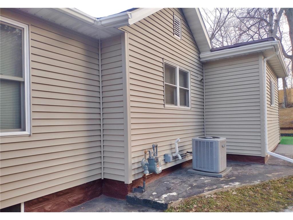 802 Valley Avenue Albert Lea MN 56007 7058527 image4