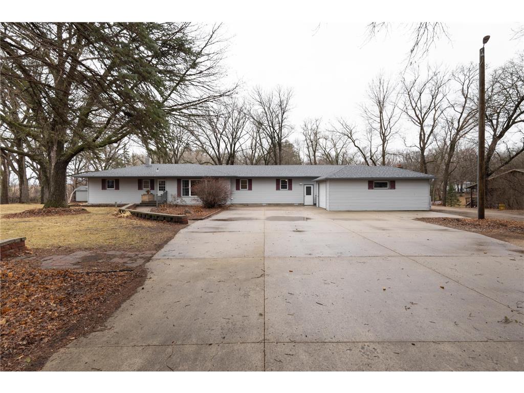 802 Woodland Loop Fergus Falls MN 56537 6511191 image1