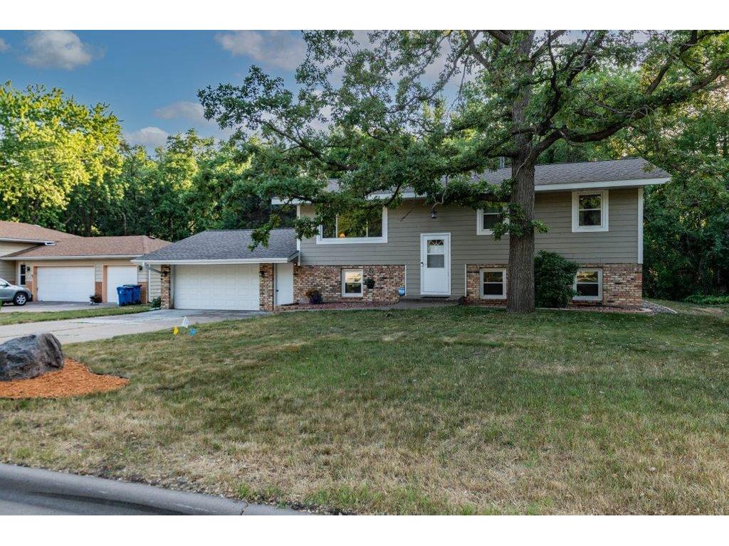 8022 Greenwood Drive Mounds View MN 55112 6387304 image1