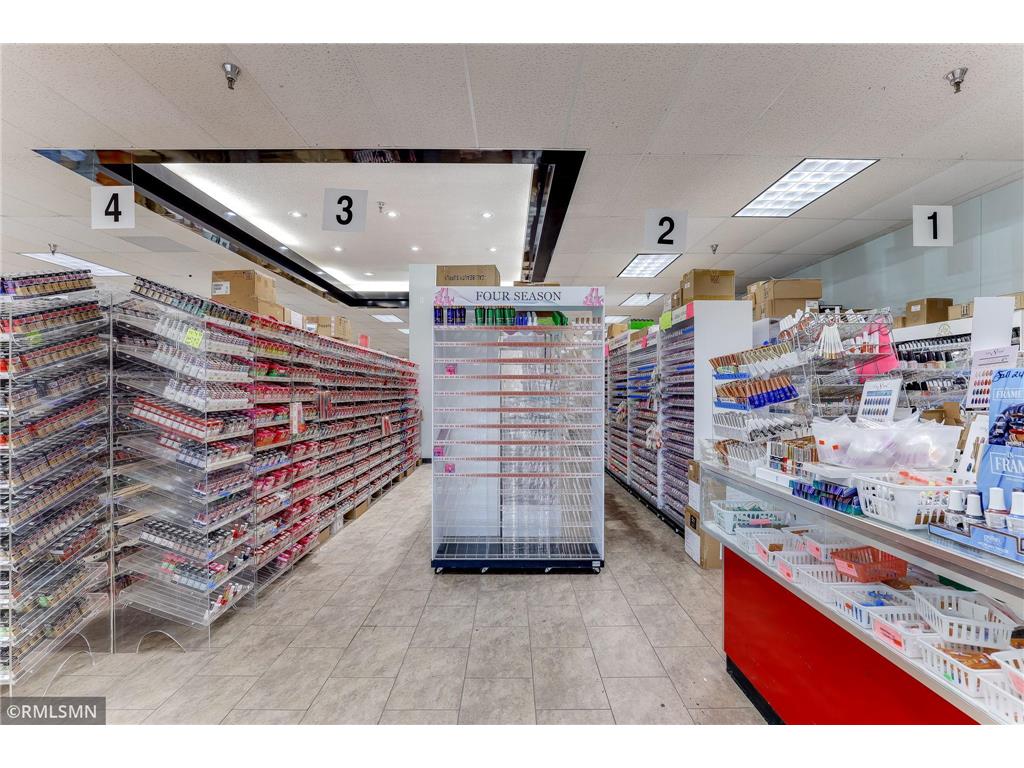 8024 Brooklyn Boulevard Brooklyn Park MN 55445 6613911 image8