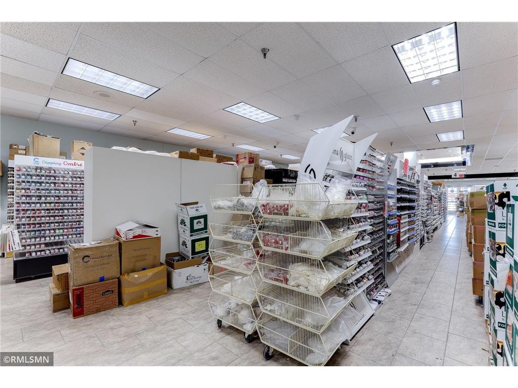 8024 Brooklyn Boulevard Brooklyn Park MN 55445 6613911 image9