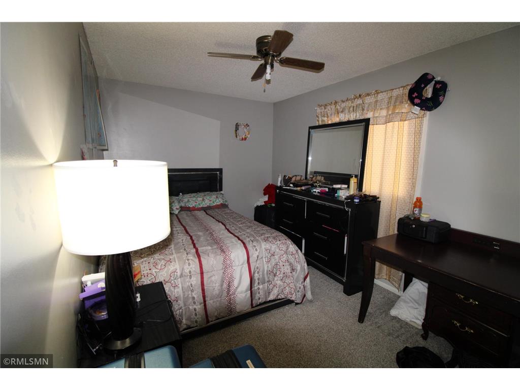 8024 James Avenue N Brooklyn Park MN 55444 7060372 image12