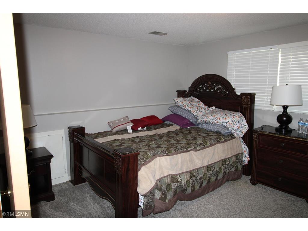8024 James Avenue N Brooklyn Park MN 55444 7060372 image17