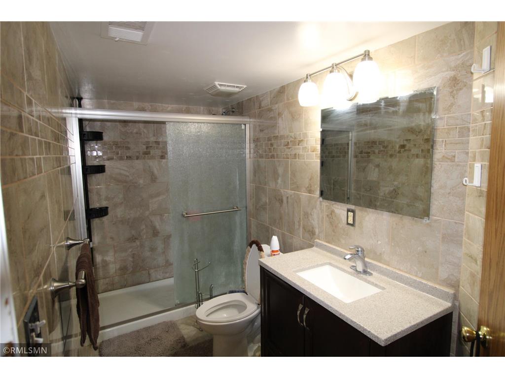 8024 James Avenue N Brooklyn Park MN 55444 7060372 image18