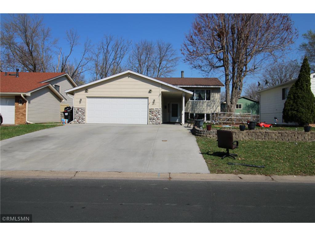 8024 James Avenue N Brooklyn Park MN 55444 7060372 image2