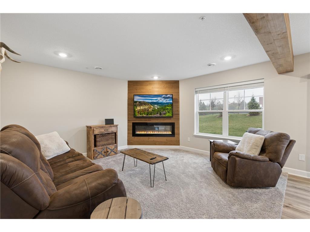 8025 150th Place NW Anoka MN 55303 7062154 image1