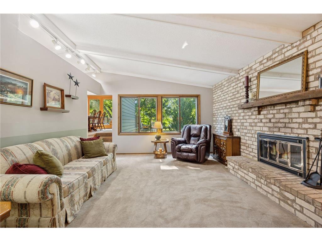 8025 Orchard Avenue N Brooklyn Park MN 55443 6747869 image1