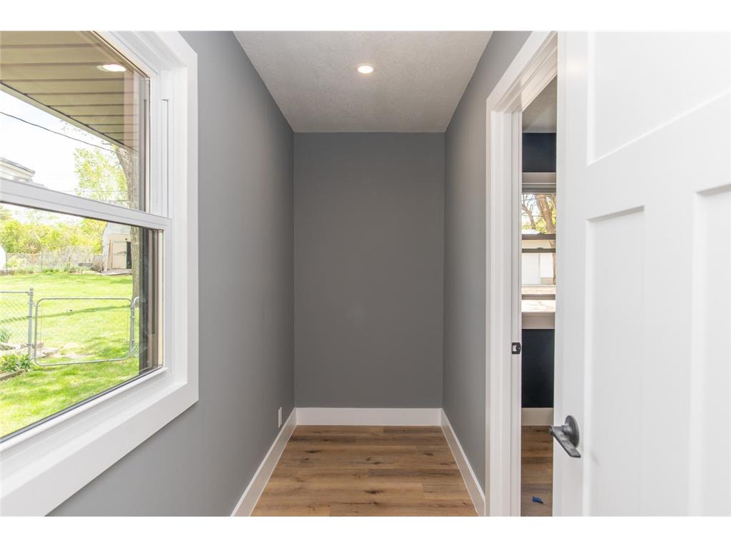 8025 W 26th Street Saint Louis Park MN 55426 7062837 image15