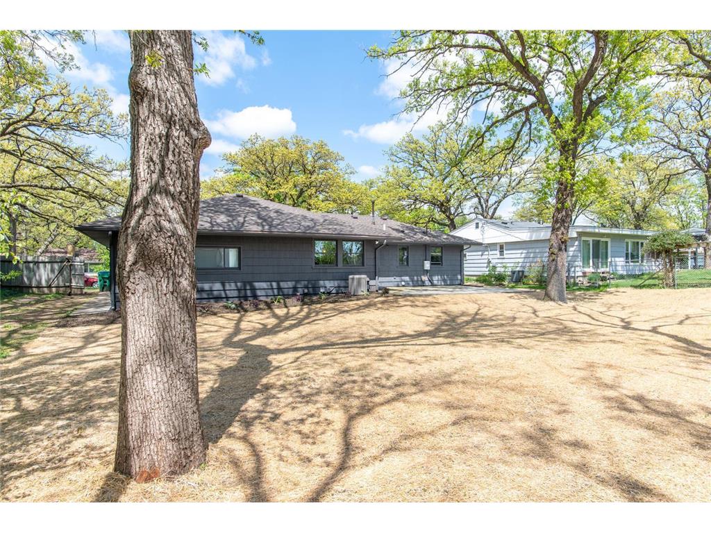 8025 W 26th Street Saint Louis Park MN 55426 7062837 image5