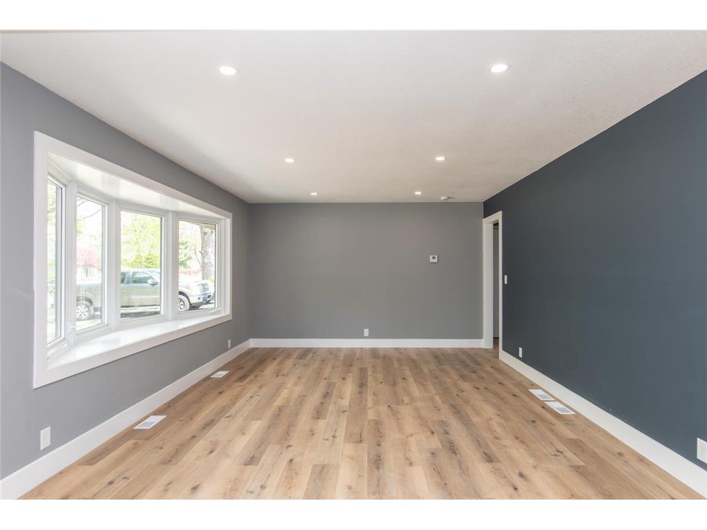 8025 W 26th Street Saint Louis Park MN 55426 7062837 image9