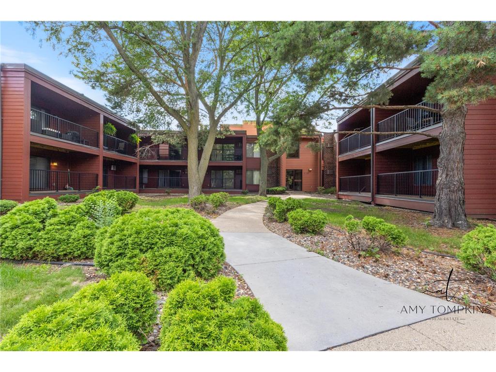 8025 Xerxes Avenue S #112 Bloomington MN 55431 7070345 image1