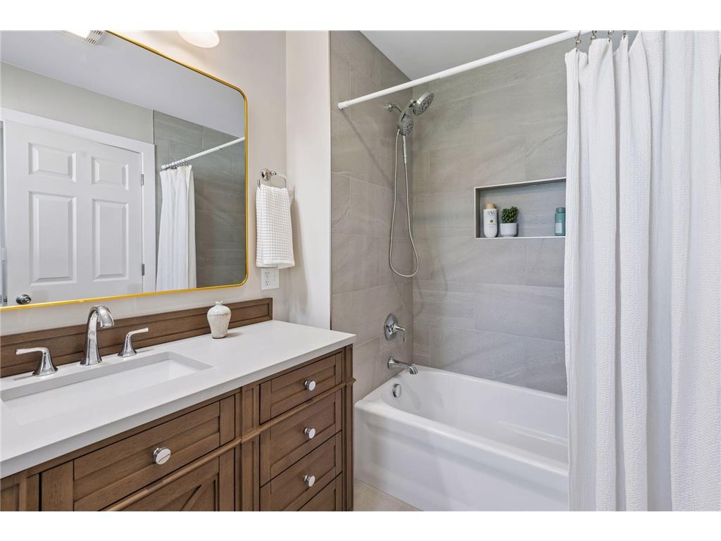 8026 Rose Street Victoria MN 55386 6711203 image23
