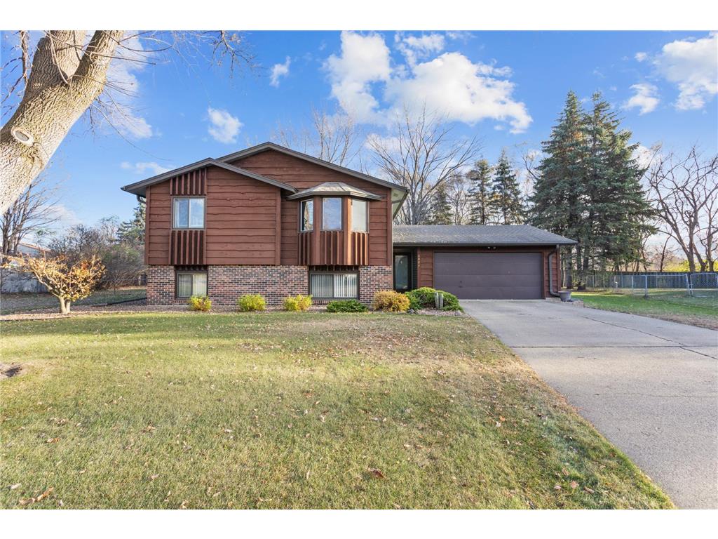 8027 Dupont Court N Brooklyn Park MN 55444 6818462 image1
