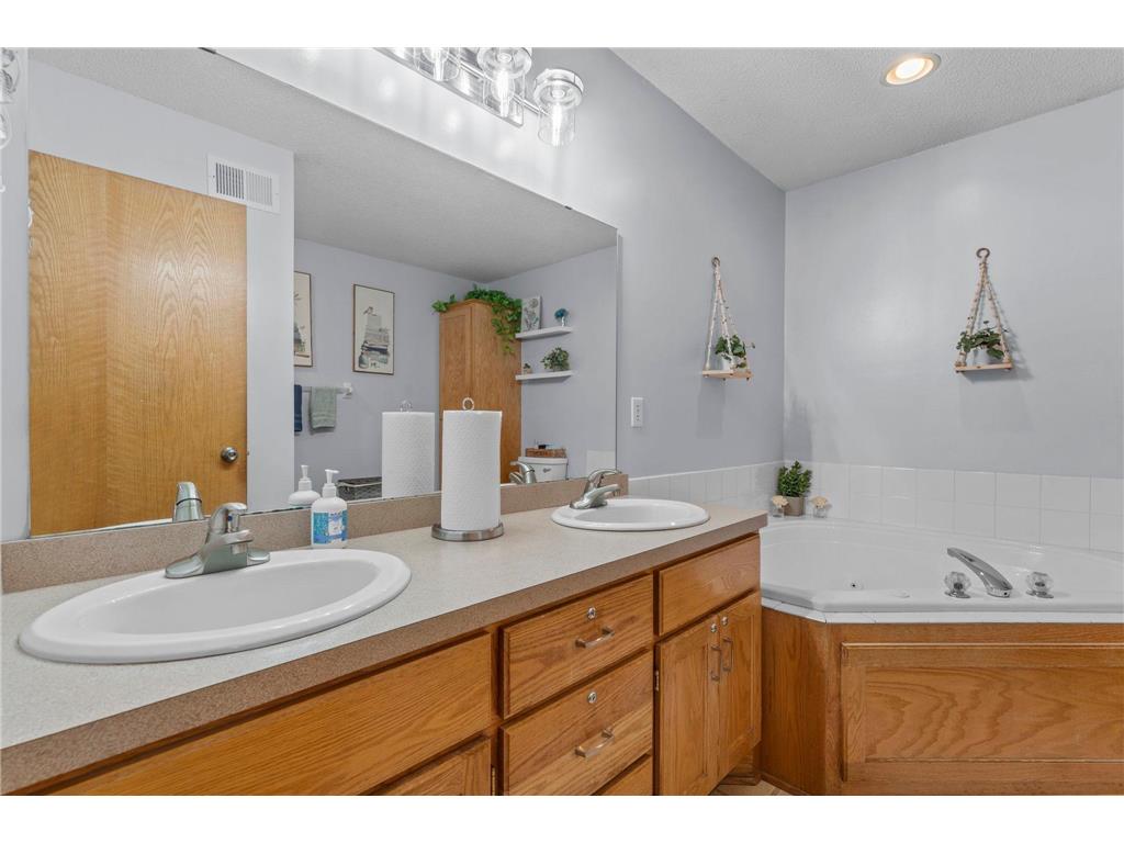 803 102nd Avenue NE Blaine MN 55434 7109411 image14
