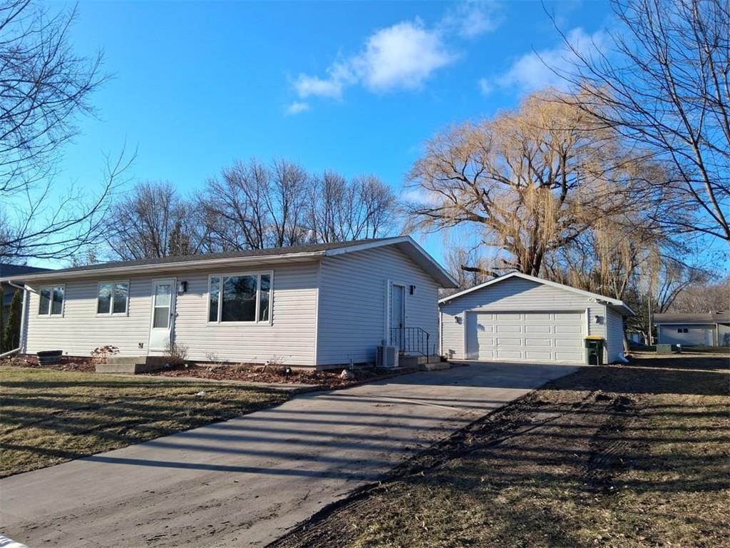 803 11 1/2 Avenue SE Willmar MN 56201 7053423 image1