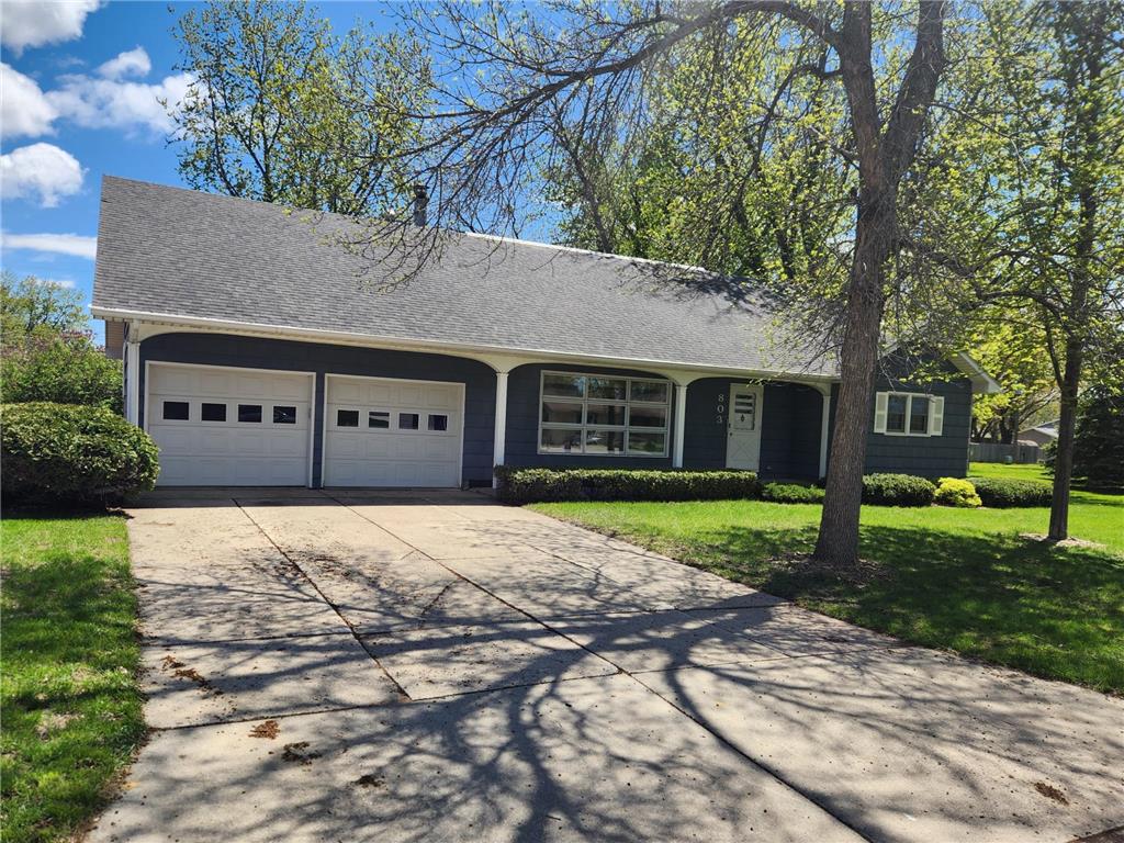 803 4th Avenue SE Pipestone MN 56164 6532287 image1
