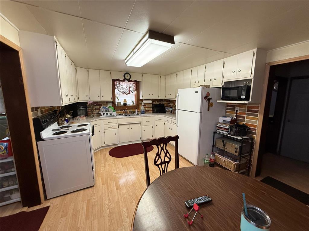 803 Fargo Avenue Portland ND 58274 6769426 image5