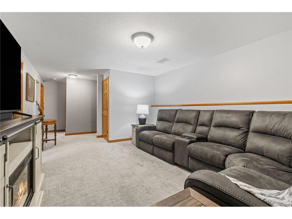 803 Newell Drive Apple Valley MN 55124 7061809 image29
