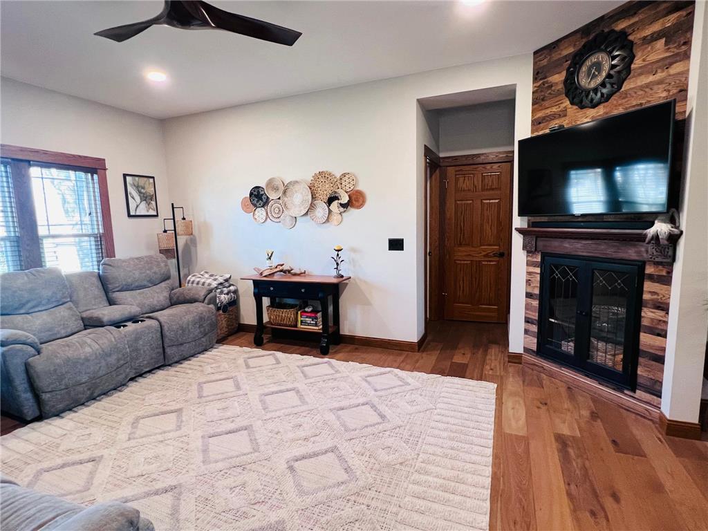 803 S Pine Street Caledonia MN 55921 7098825 image29