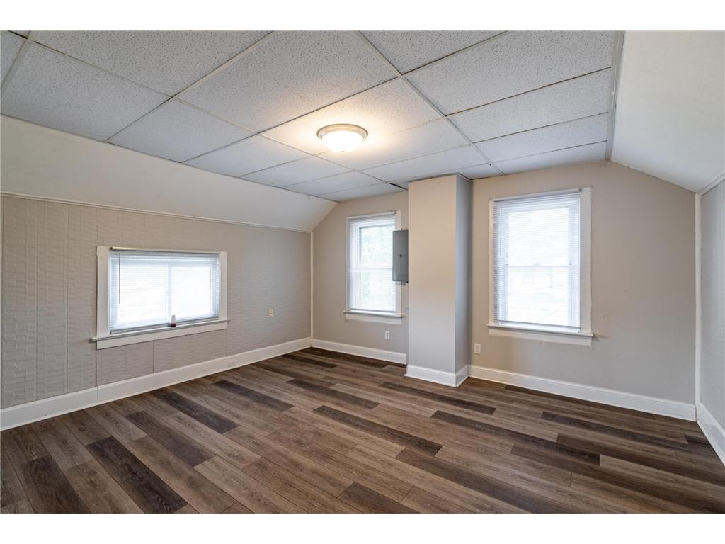 803 W 5th Street Winona MN 55987 7111039 image12