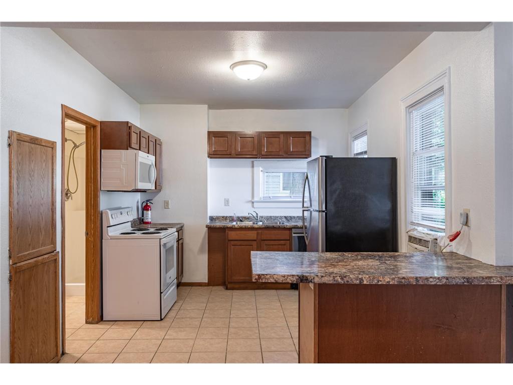803 W 5th Street Winona MN 55987 7111039 image4