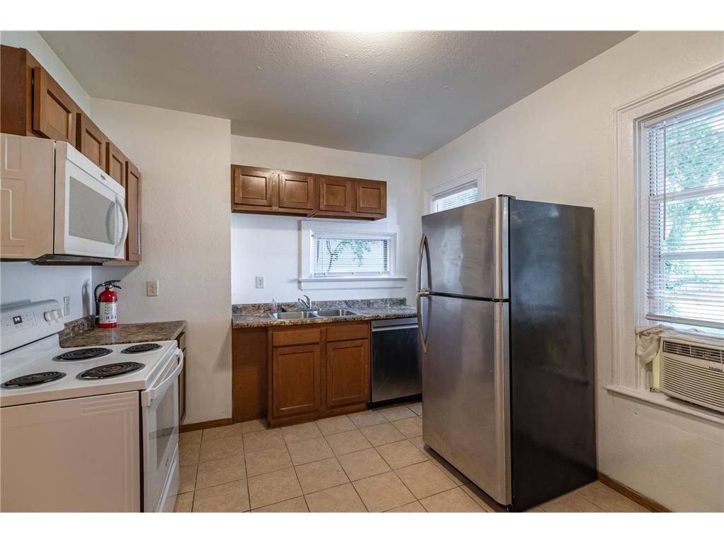 803 W 5th Street Winona MN 55987 7111039 image5