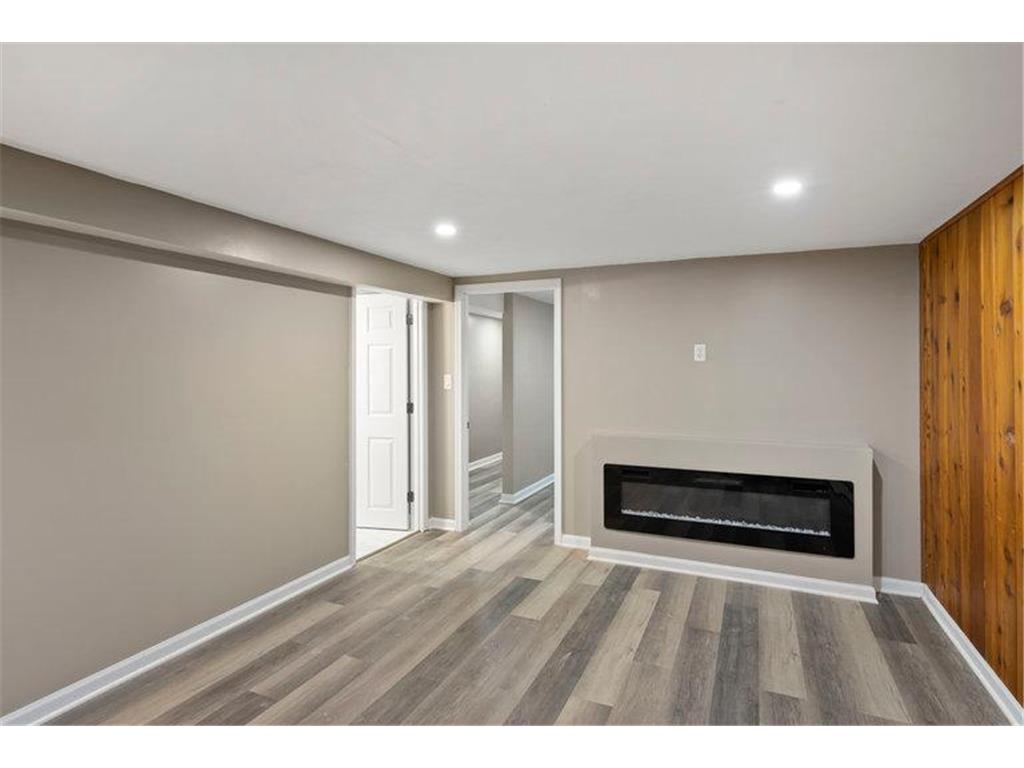 8033 Georgia Avenue N Brooklyn Park MN 55445 6759084 image26