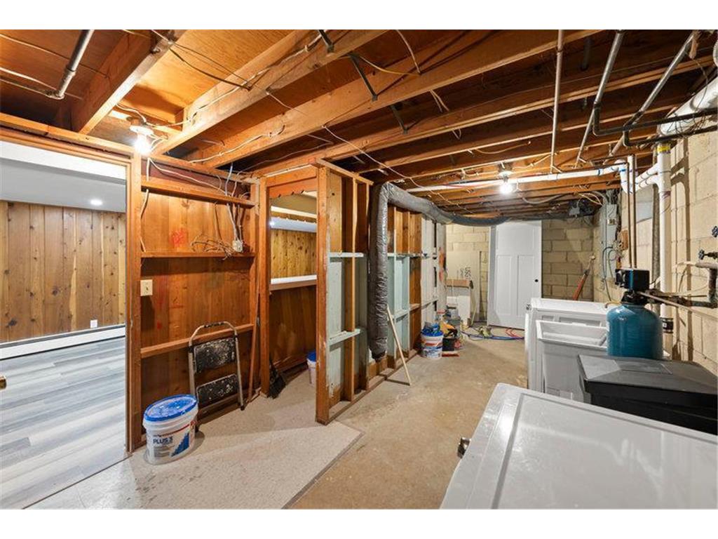 8033 Georgia Avenue N Brooklyn Park MN 55445 6759084 image28