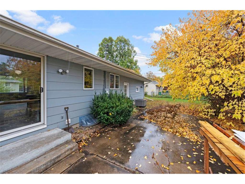 8033 Georgia Avenue N Brooklyn Park MN 55445 6759084 image36