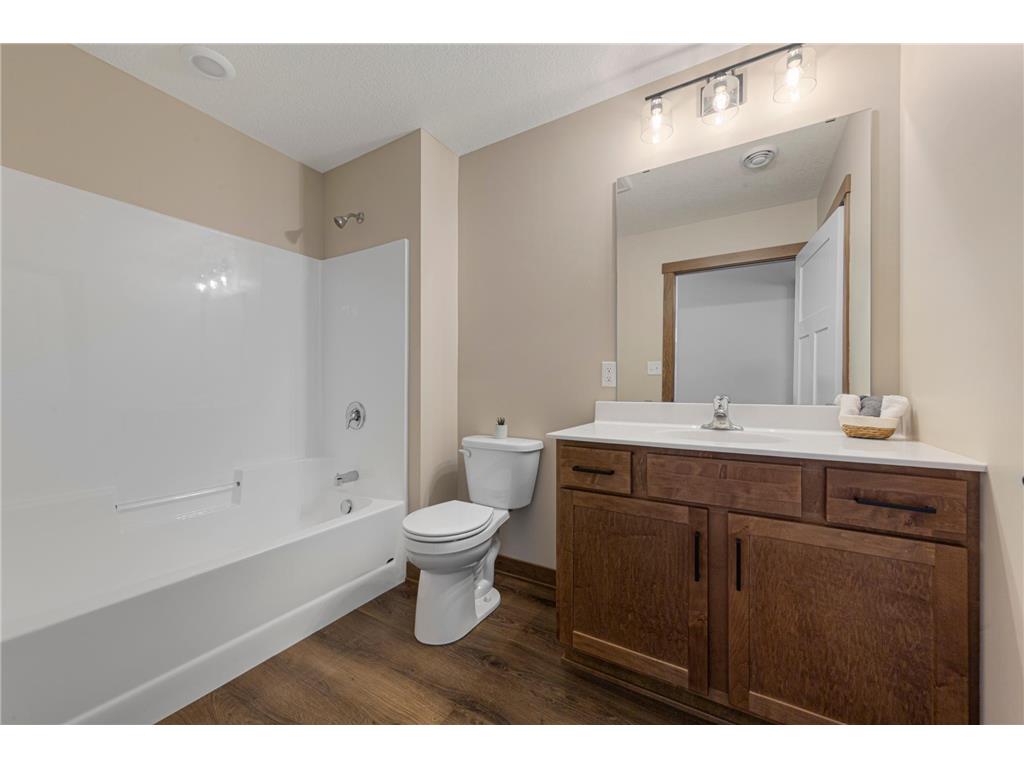 804 2nd St SE Dodge Center MN 55927 7006140 image28