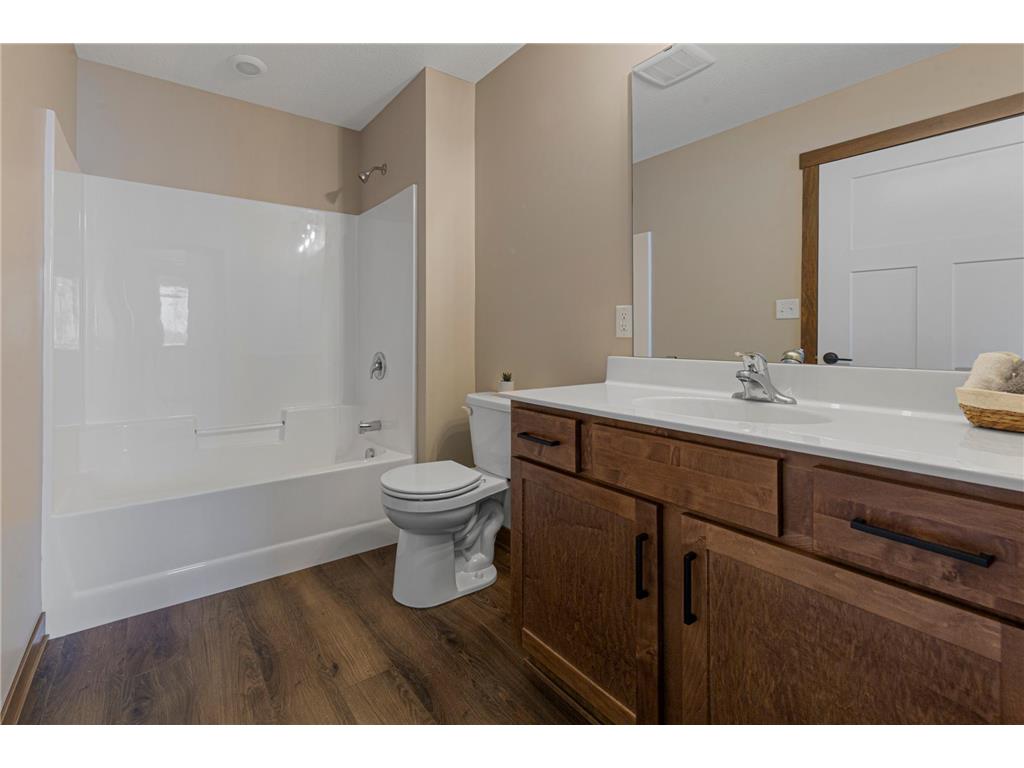 804 2nd St SE Dodge Center MN 55927 7006140 image29