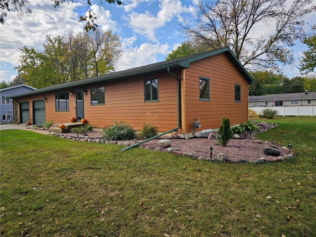 804 6th Avenue SE Pipestone MN 56164 6805596 image3
