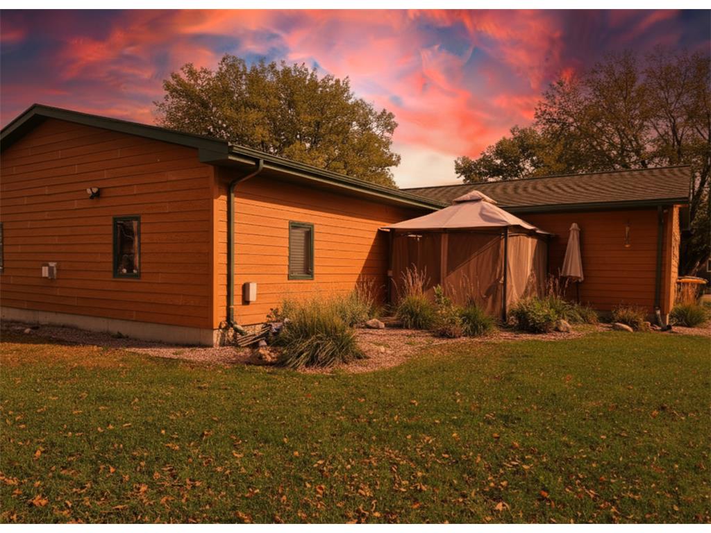 804 6th Avenue SE Pipestone MN 56164 6805596 image38