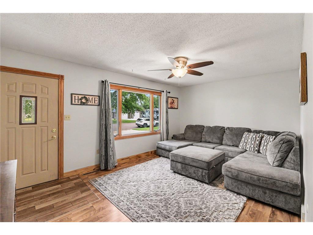 804 6th Avenue SE Pipestone MN 56164 7106538 image4