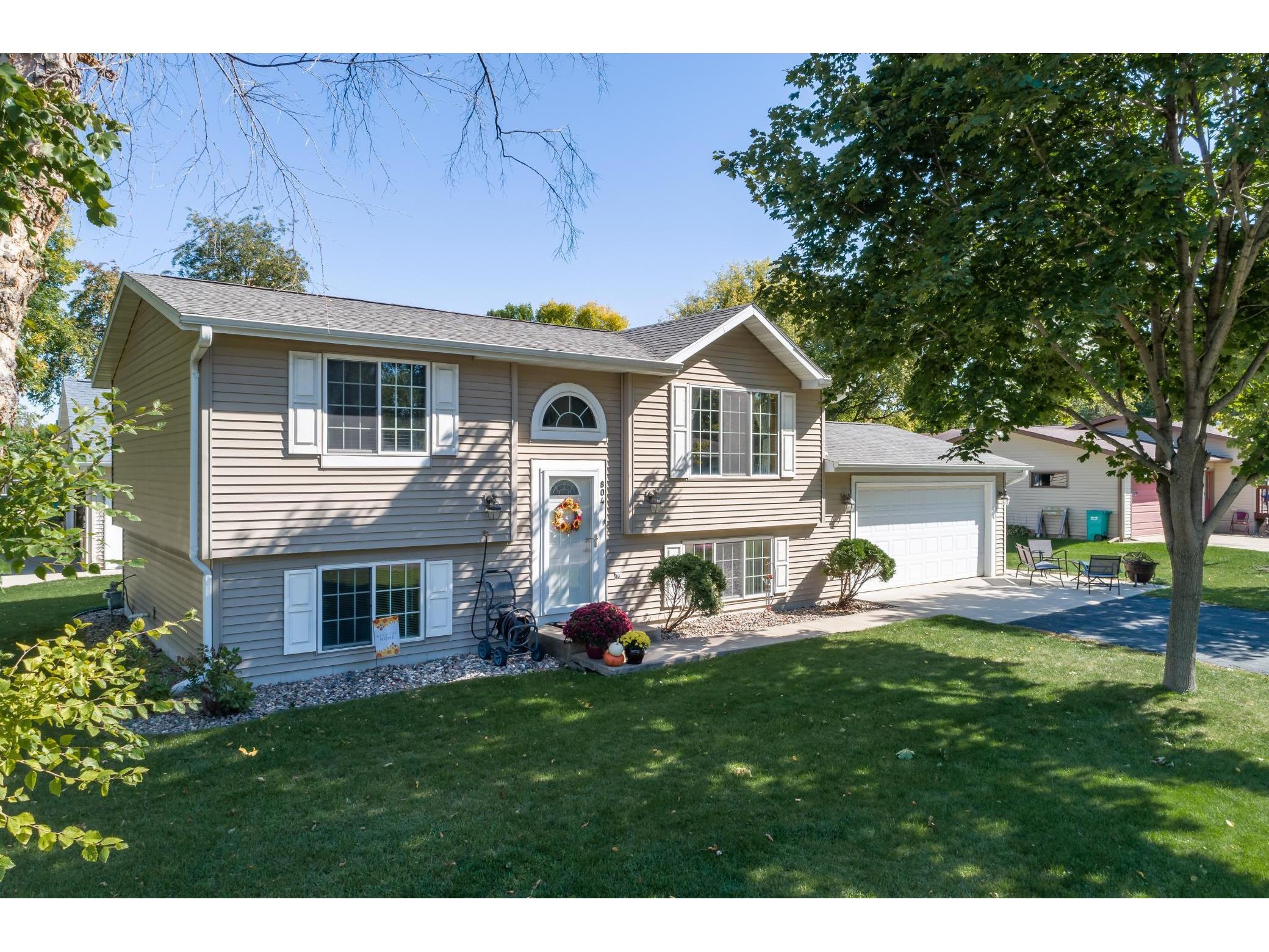 804 7th Street NW Waseca MN 56093 6105252 image1